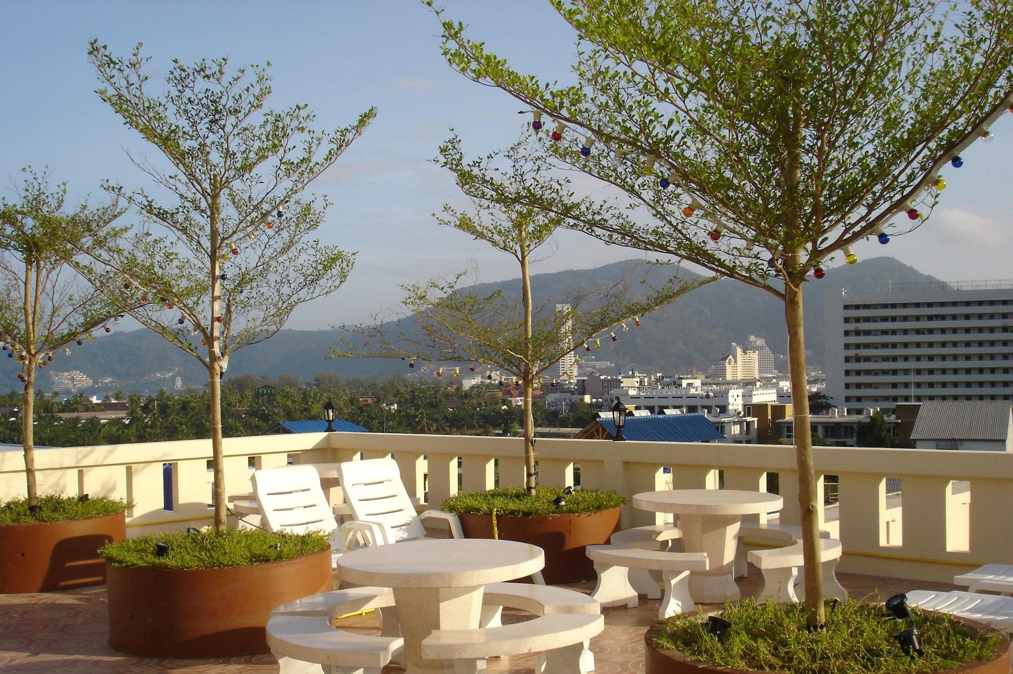 Sm Resort Patong Exterior foto